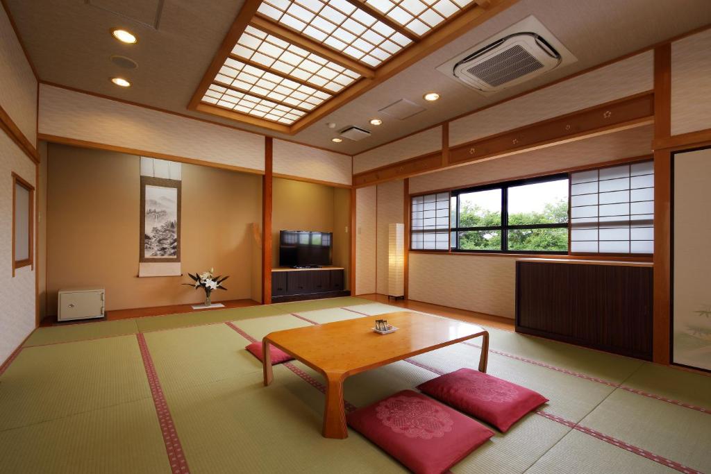 Senri no Kaze photo 2