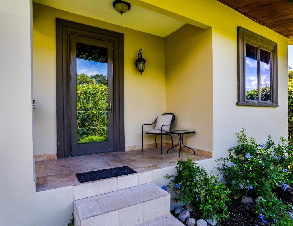 Casa Cascada- Casita Yolo