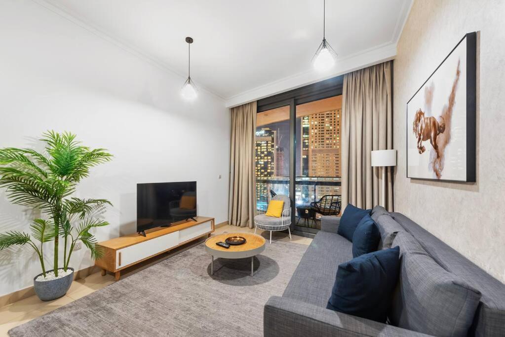 FIRST CLASS 1BR Beautifully Furnished photo 4