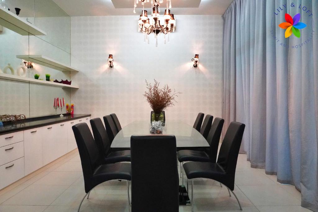 40P, Subang Villa with Pool/BBQ/Karaoke/Meeting photo 2