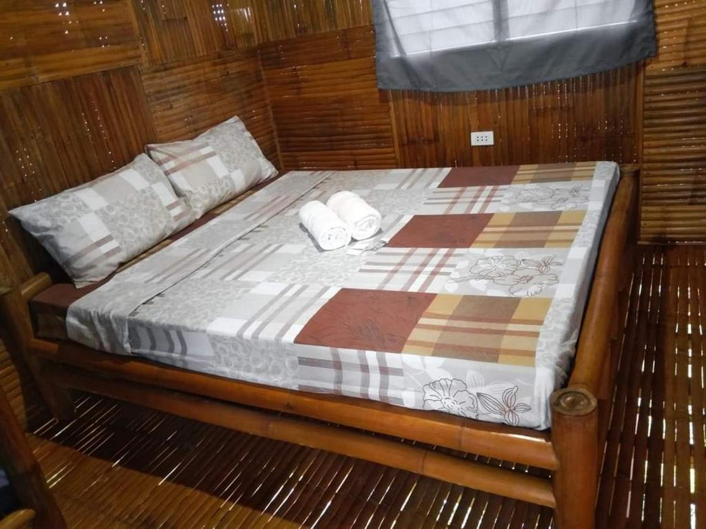 Loony Cafe & Guesthouse photo 3