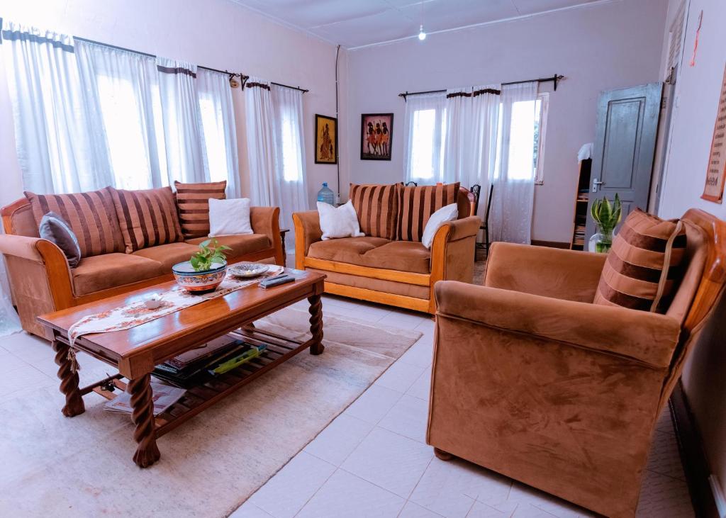 FARAJA HOMESTAY- Seamless Comfort in the Heart of the City - Free WiFi, Warm Hospitality, and Local Delights Await photo 2