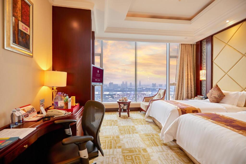 Soluxe Hotel Guangzhou - Registration Service and Free Shuttle Bus to Canton Fair Complex photo 2