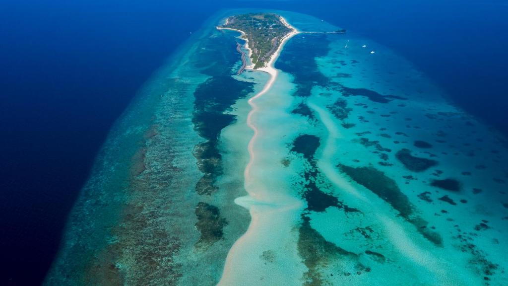 Kuredu Island Resort & Spa photo 1