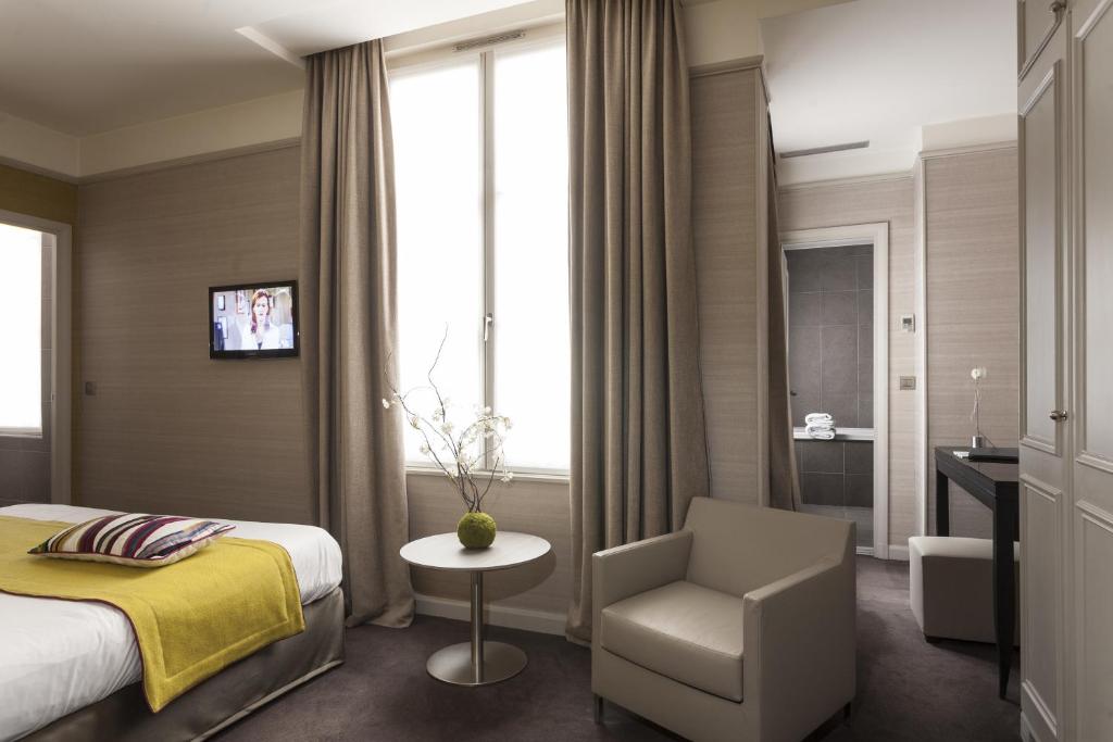Двухместный (Двухместный номер Делюкс с 2 отдельными кроватями), Hôtel Duo