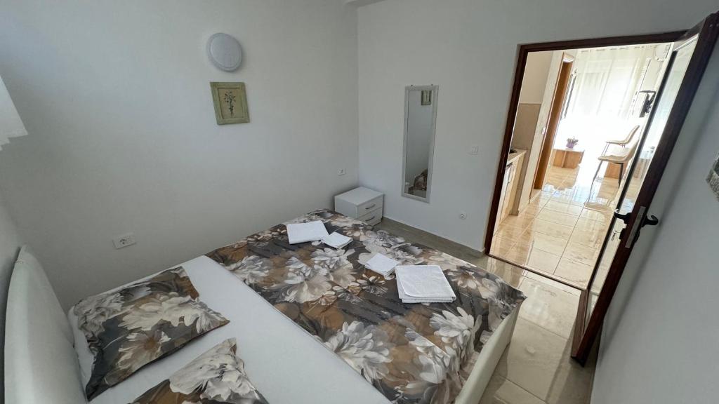 Harasta Lux photo 2