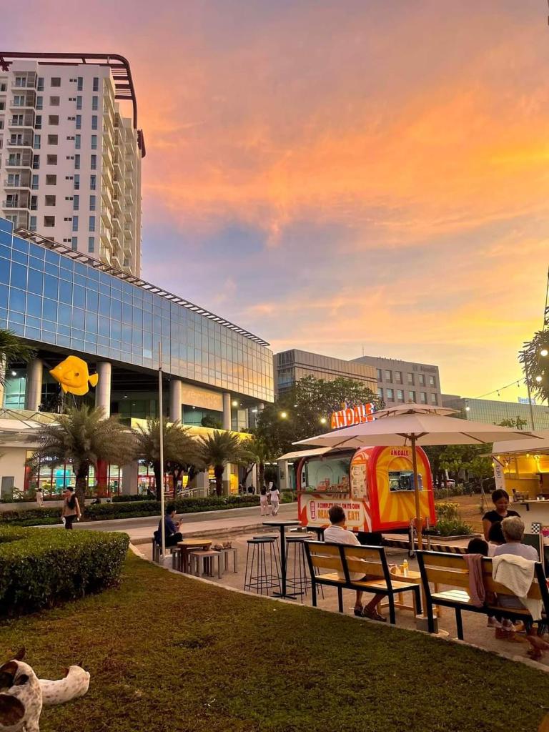 Mactan Newtown Beach Condo photo 1