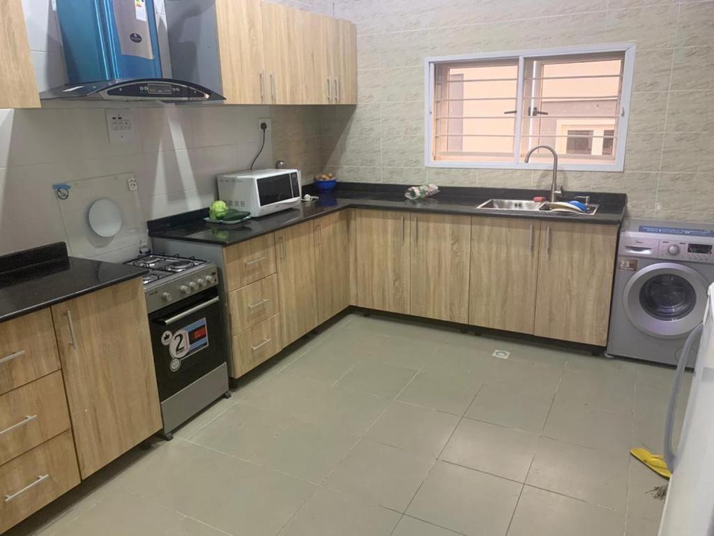 3 bedroom furnished apartment for rent photo 2