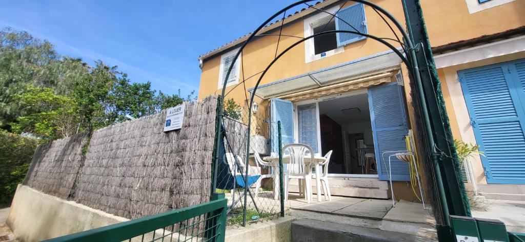 Mazet 5 pers plage parking gratuit wifi clim photo 1