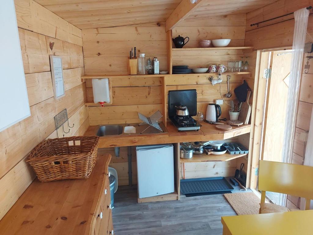 Gemütliches Tiny House Uggla im Wald am See photo 2