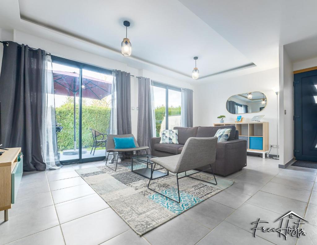 Magny's Oasis - DisneyLand 5min - Private Parking - Terrace & Garden photo 3