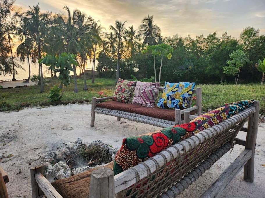 Sunset Getaway- Villa Makuti photo 4