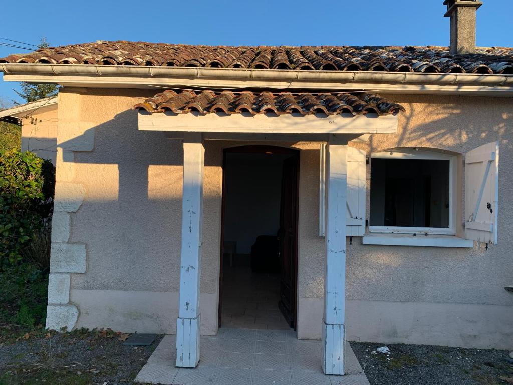 Petite maison dans un village du Gers