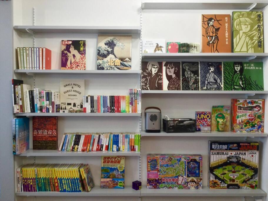 005.Library room photo 1