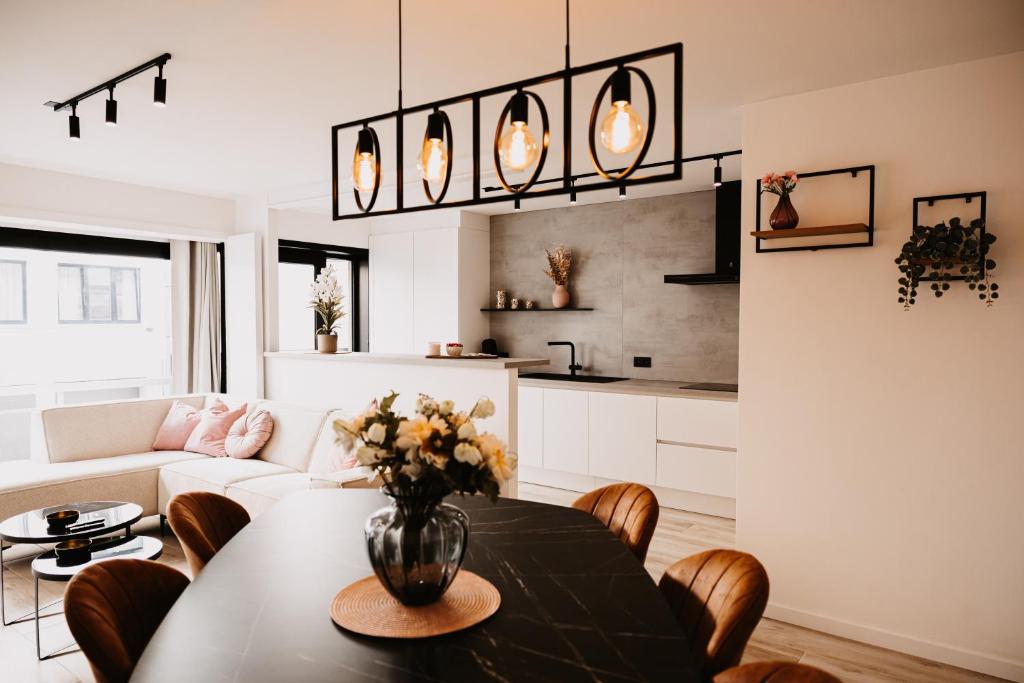 Ostend Centre Bayview Apartment + Free Parking photo 1