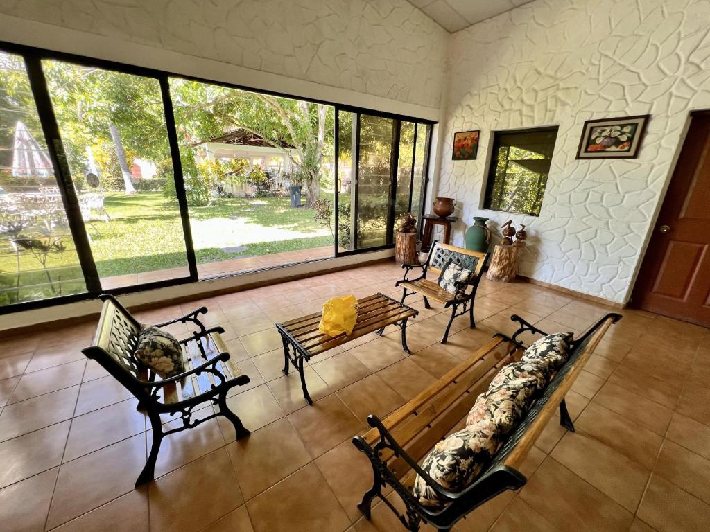 Beautiful beach house in Los Cobanos El Salvador photo 3