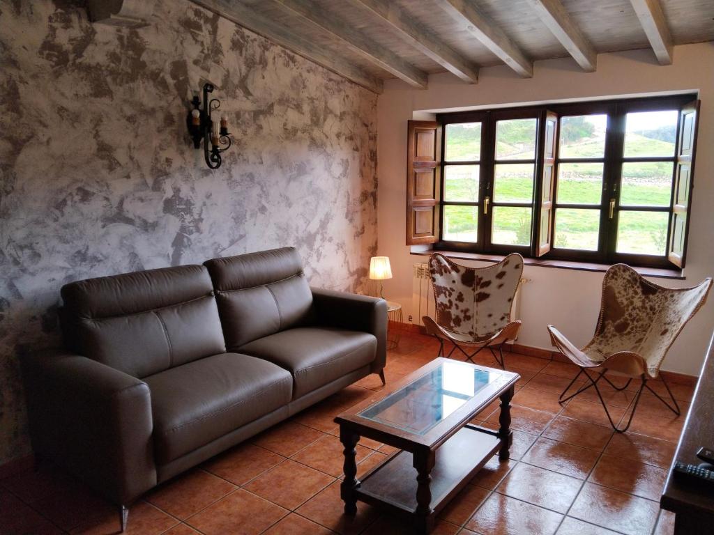 Apartamentos la Roblera photo 1