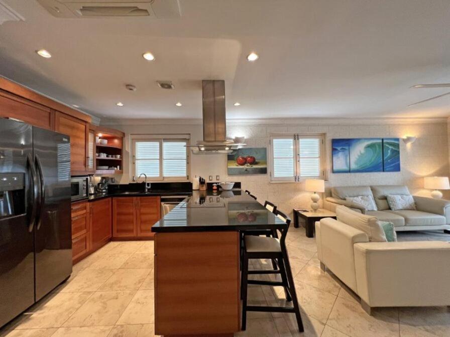 Waterside Apartment 101 by Island Villas photo 2