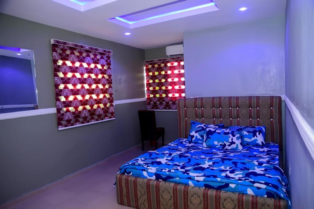 Mena's Home & Apartment
