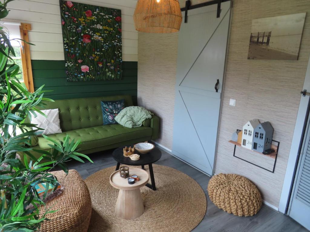 Tiny Botanic House photo 2