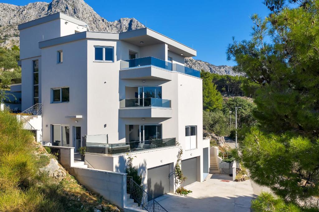 Luxury Apartments Podgora