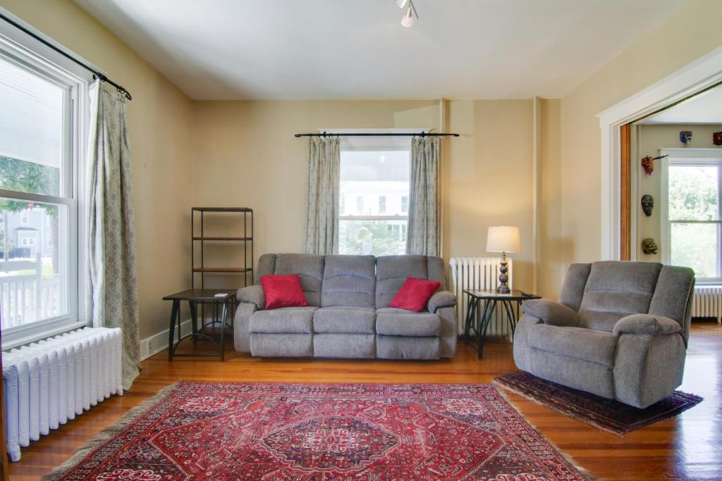 1915 Historic Cambridge Property with Fire Pit! photo 3