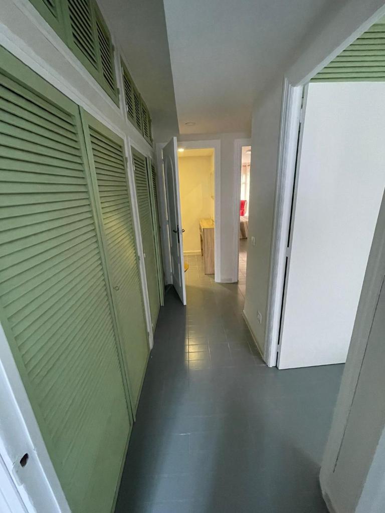 RAYMAR HOUSE photo 3