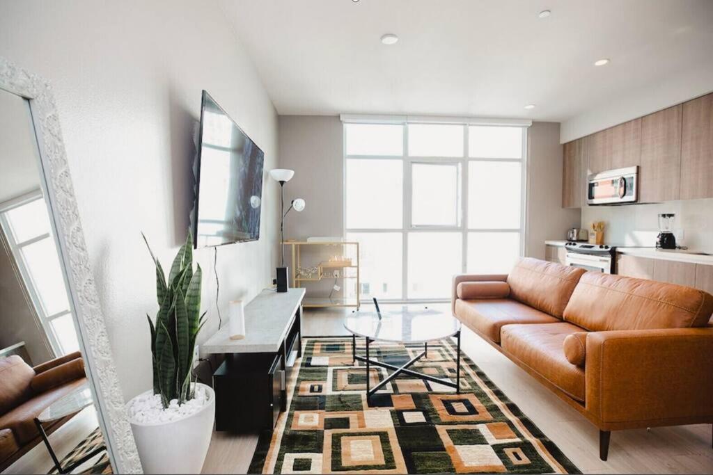 Beautiful Apartment in DTLA! 5135 image