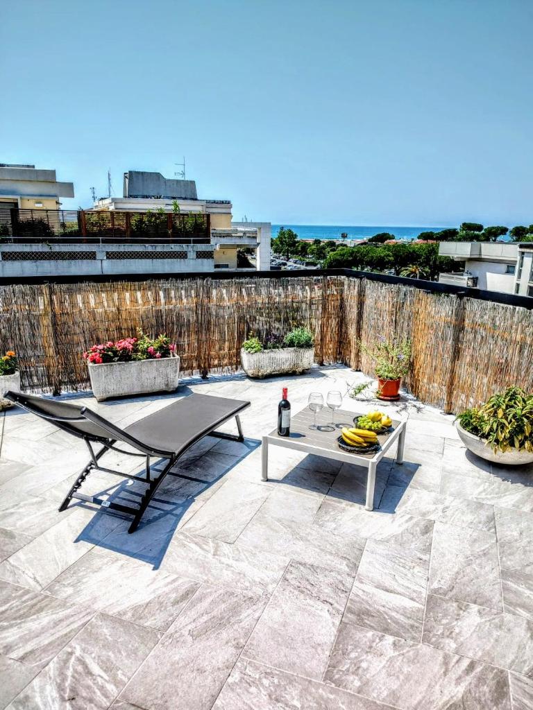 -Penthouse con Terrazza Panoramica -Free Parking-