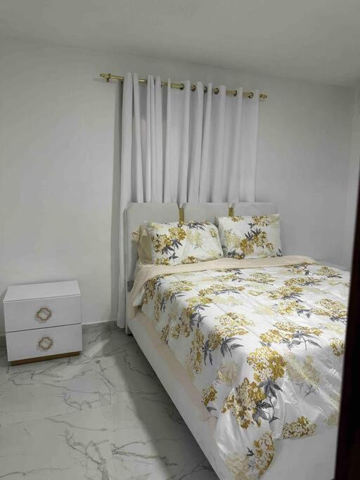 Nice place to stay, small pool, tv, ac, photo 2
