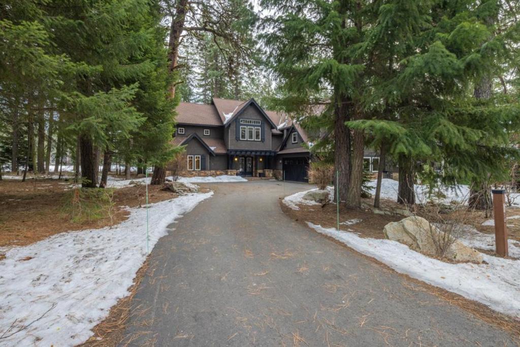 Suncadia 4-Bdrm Home - Hot Tub and Electric Car Charger photo 1