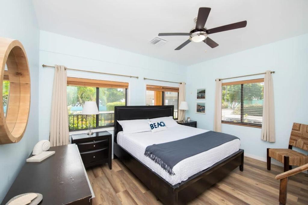 Beach Living at Calypso Cove photo 3