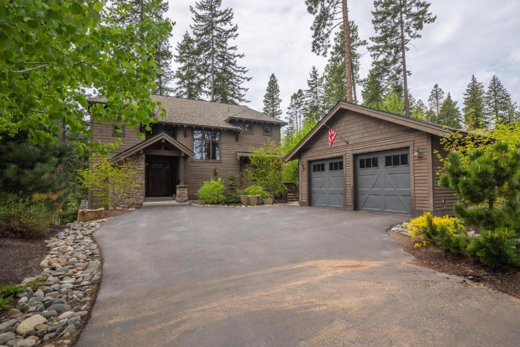 Suncadia 4-Bdrm Home Walking Distance to Swiftwater photo 2