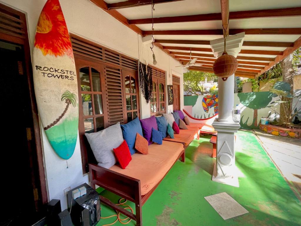 Rockstel Towers Backpacker Hostel photo 1