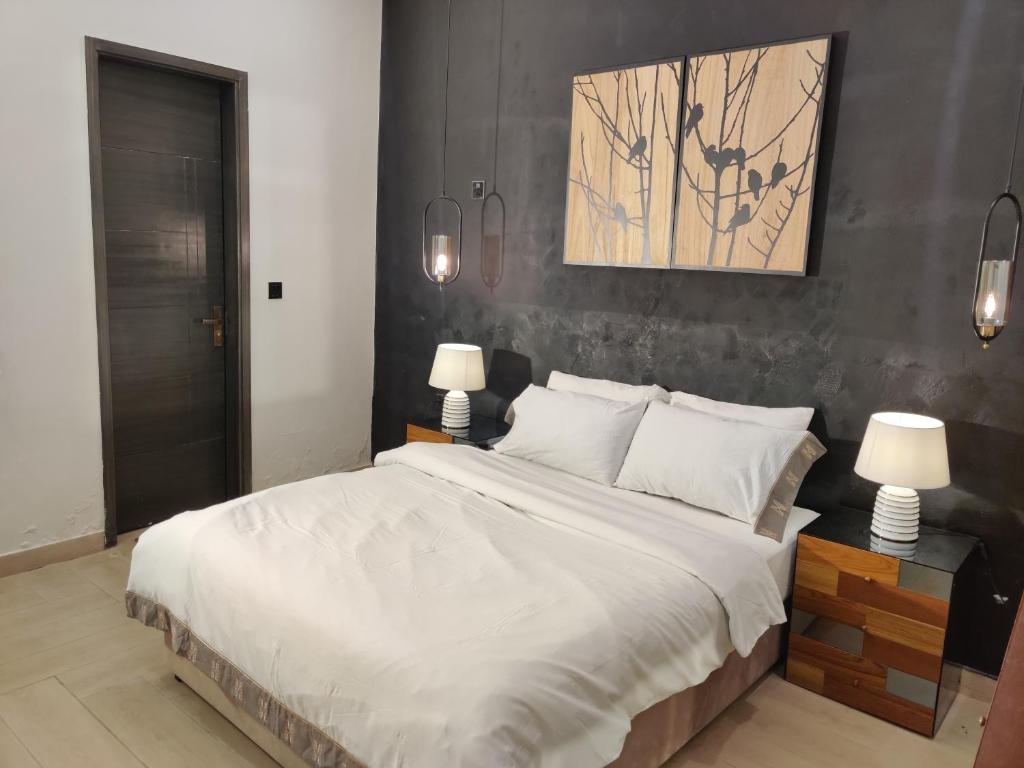 Elite,16 Bedrooms 16 bath Block 6 Gulshan-e-iqbal photo 4
