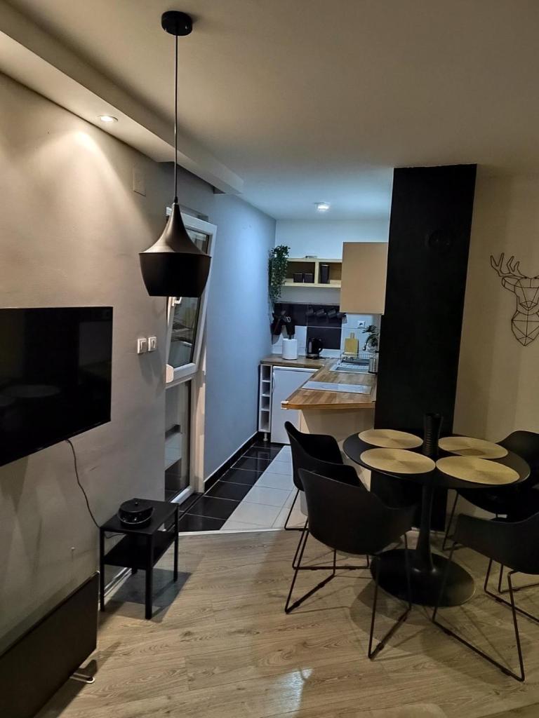 Apartment Triangle photo 4