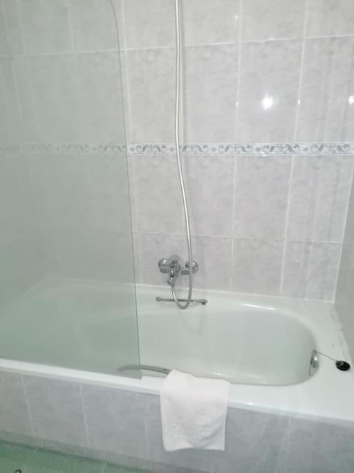 Apartamento urbanización privada. Piscinas. Tenis photo 4