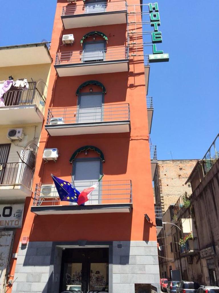 Fly Boutique Hotel - Tap to explore photos