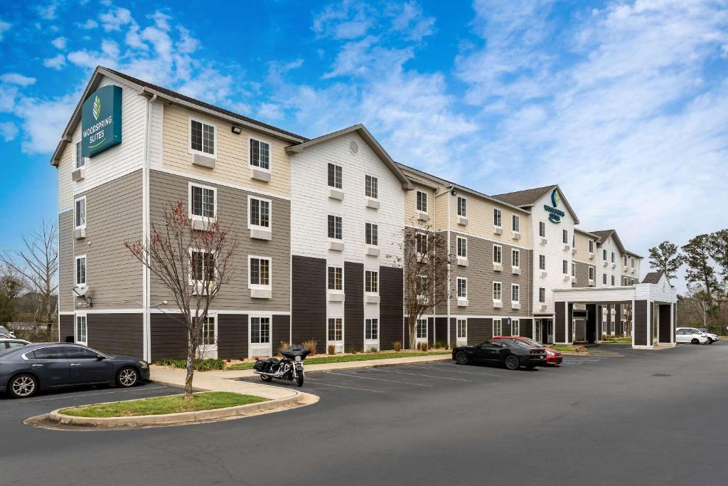 WoodSpring Suites Macon North I-75 image