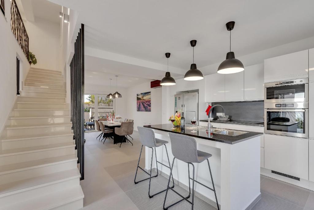 Luxury Apartments Podgora photo 3