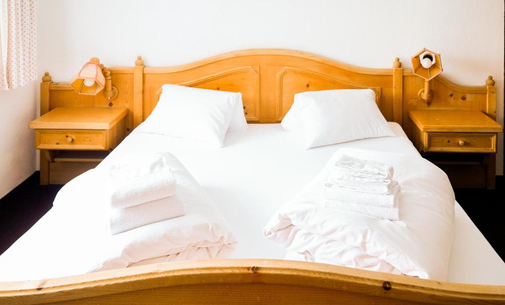 Hotel Postigliun Sedrun photo 3