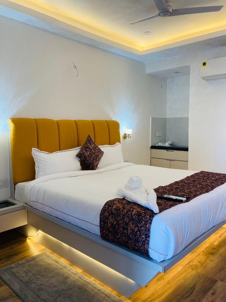 The Lavish Stay photo 1