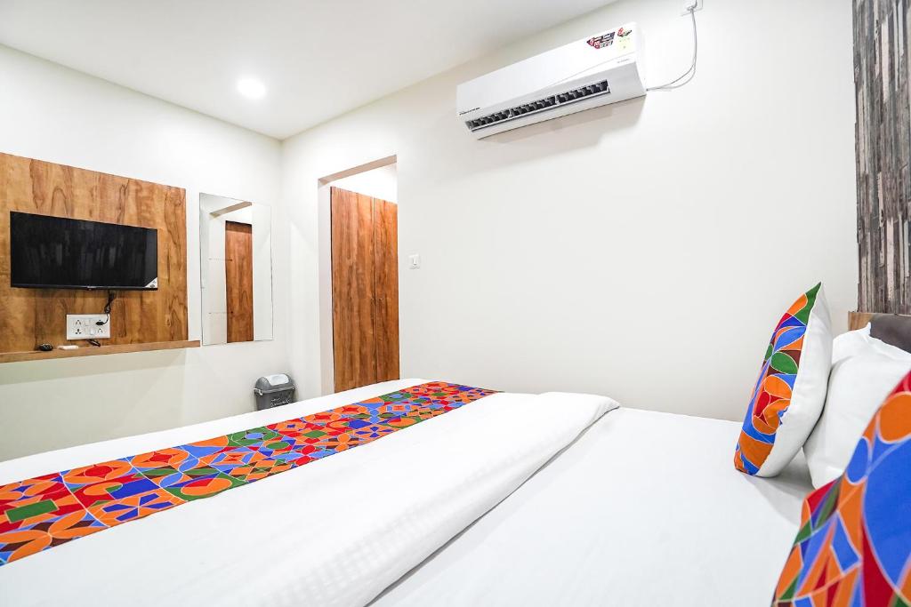 FabHotel Prime Palace View photo 4