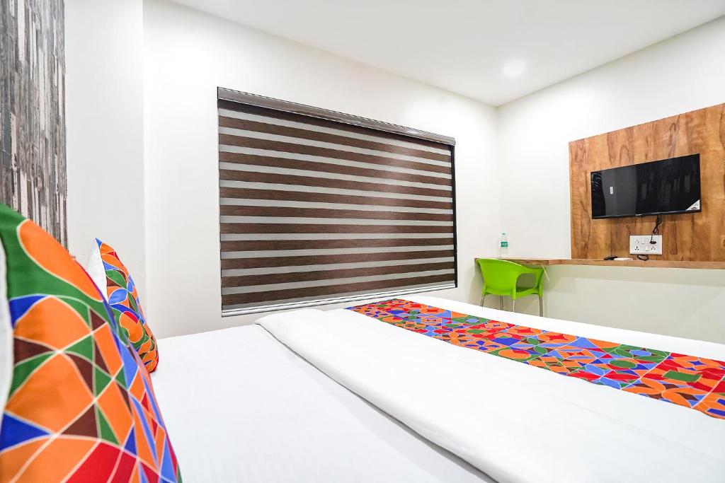 FabHotel Prime Palace View photo 3