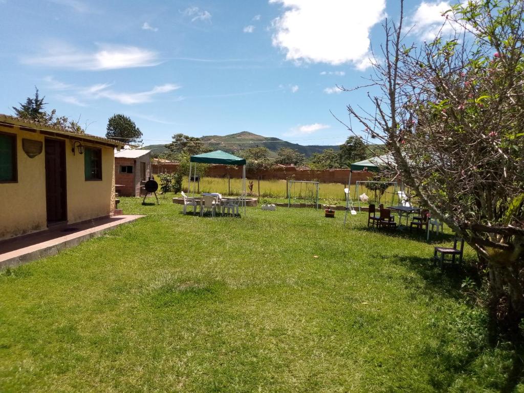 Quinta Gutierrez photo 3