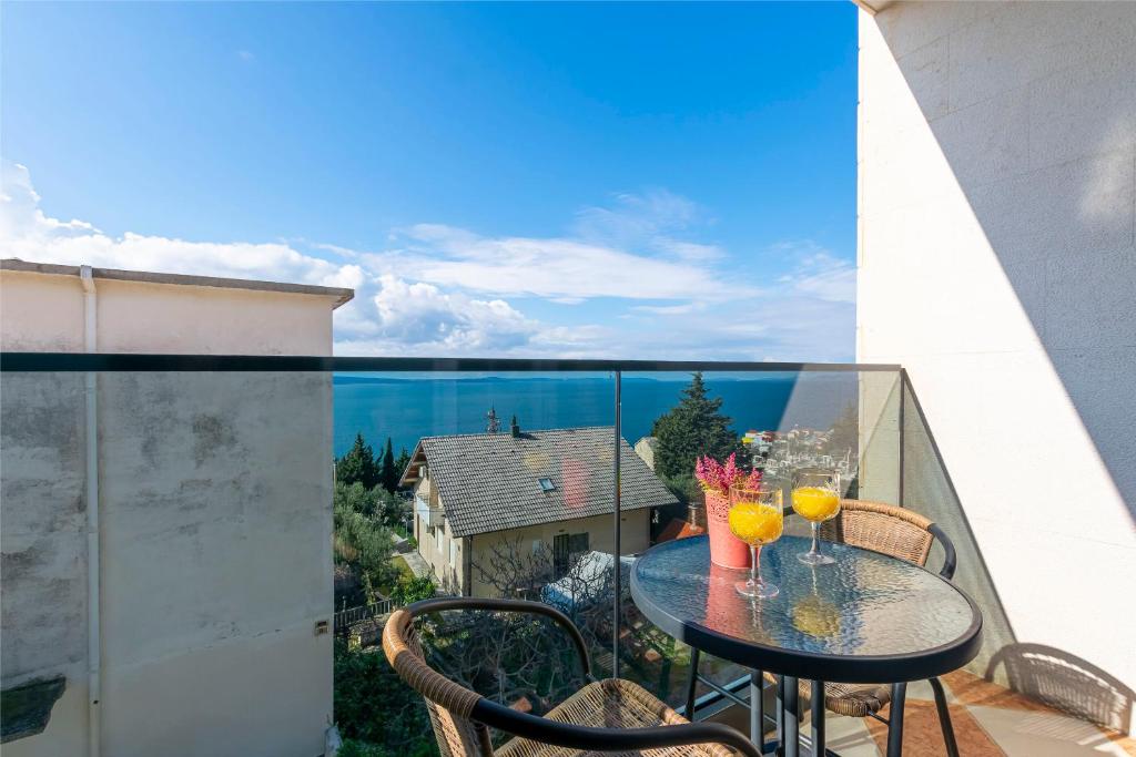 Apartments Villa Milas with pool photo 3
