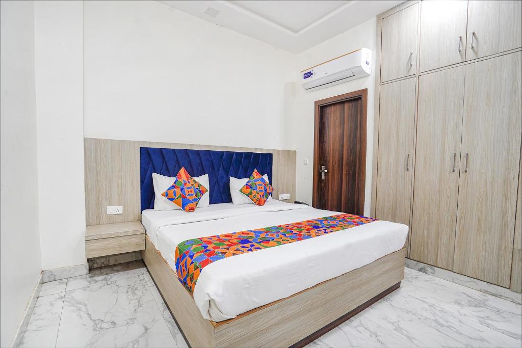 FabHotel Taj Avenue