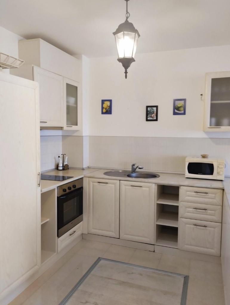 Golden Sands Rentals Apartments photo 2