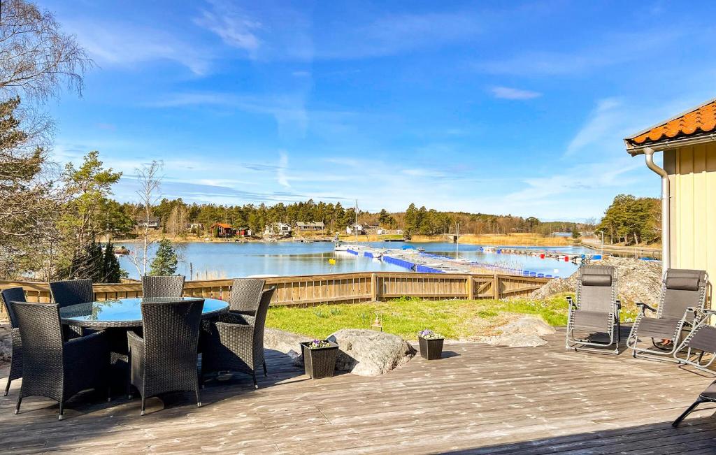 Beautiful Home In Oxelsund With House Sea View photo 1