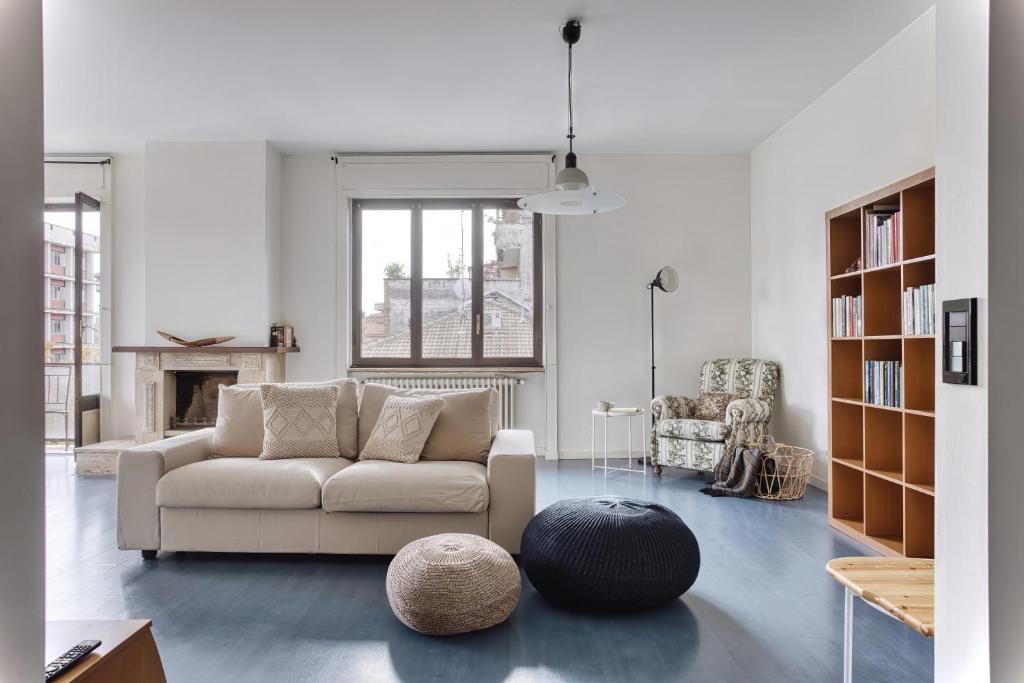 Balilla30; Spacious 2 BR APT next to city center - Tap to explore photos